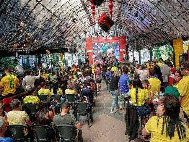 Show ao vivo no palco Arena Coberta