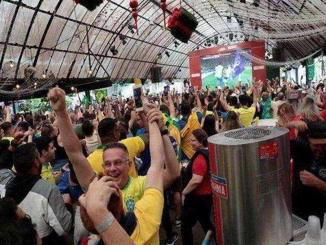 A torcida tomou conta da Arena: verde e amarelo por todos os lados