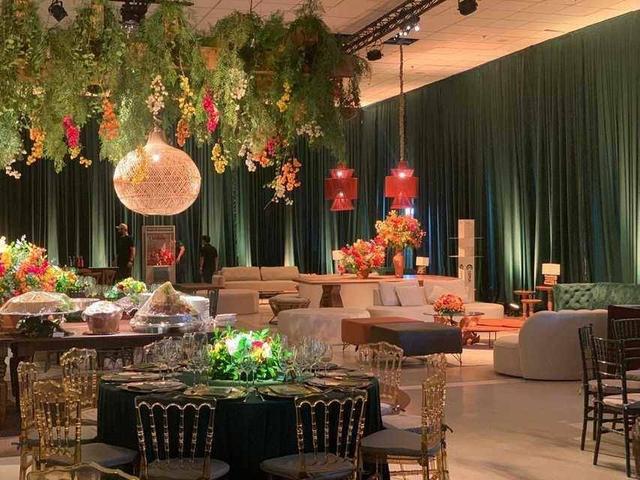Palco com pista de dança estrelada
