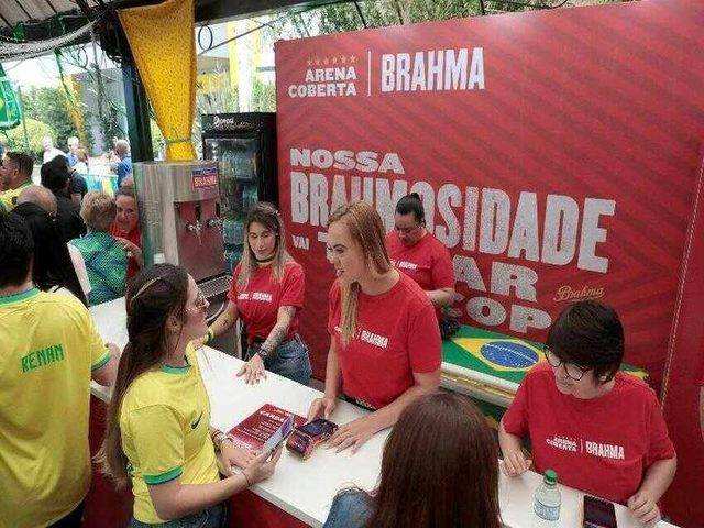 Atendimento no balcão Brahma